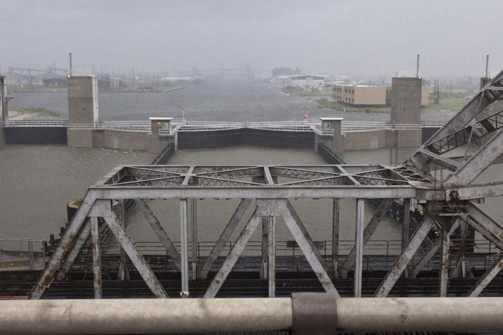 Sistema de diques en Nueva Orleans para control de inundaciones