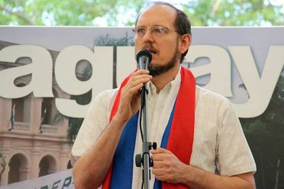 Aníbal Carrillo, candidato presidencial de la izquierda paraguaya