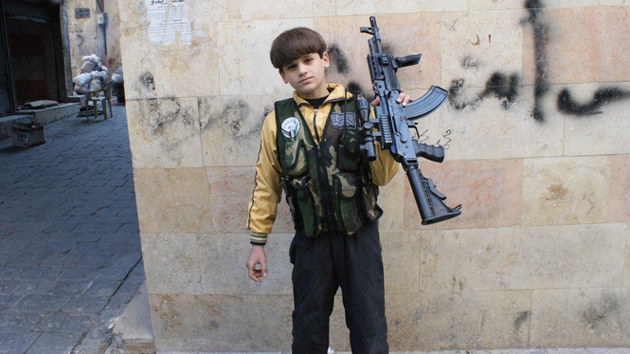 Numerosas organizaciones condenan el uso de menores en las fuerzas de combate rebeldes