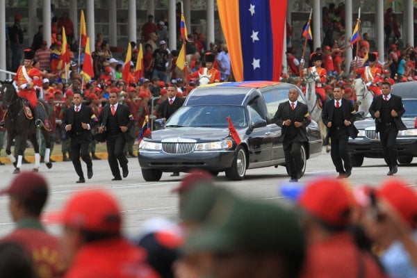 Cortejo fúnebre del Comandante Chávez en Los Próceres