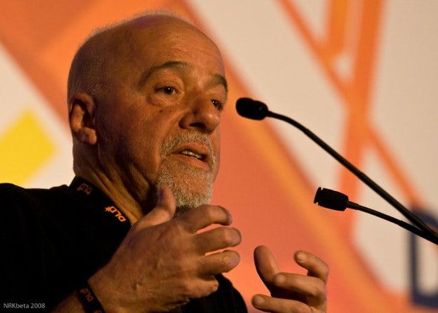 El escritor brasilero Paulo Coelho