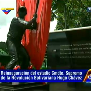 hugo-chavez-estatua.png