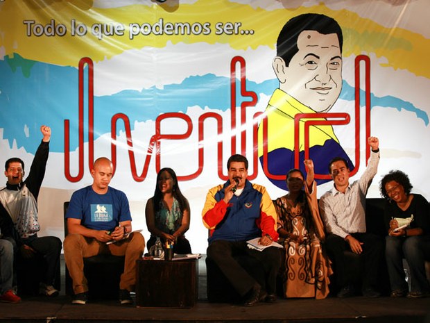 El mandatario Obrero se declara presidente de la Juventud rebelde, apasionada, crítica y chavista de la Venezuela Bolivariana