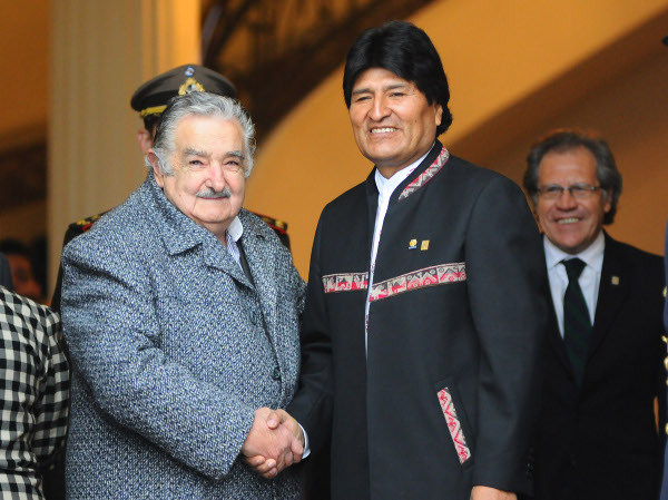 Evo Morales en la Cumbre Mercosur en Uruguay