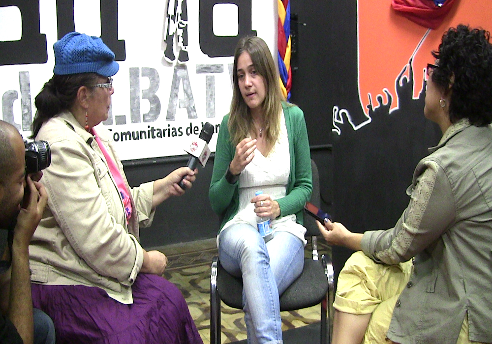Brújula del Sur y aporrea entrevistan a NATALIA VINELLI