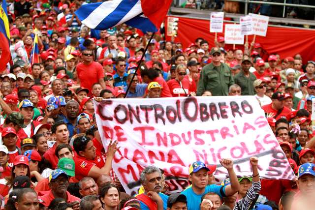 Los trabajadores de Insdustrias Diana, también se movilizaron en apoyo a la lucha de Maduro contra la corrupción.