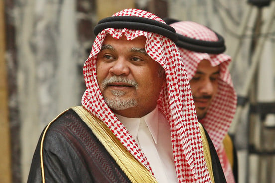 El Principe Bandar bin Sultan al-Saud de Arabia Saudita suministró las armas químicas a los rebeldes sirios