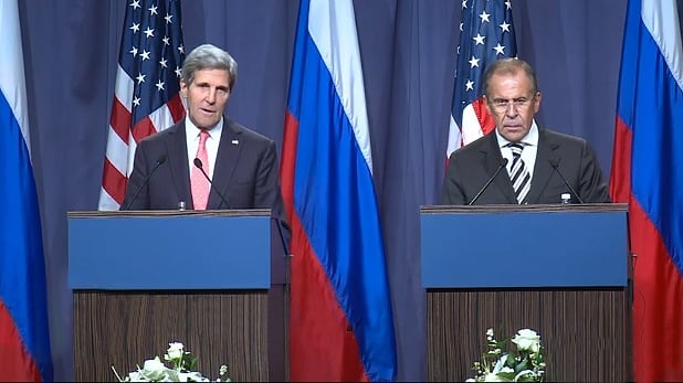 El canciller ruso, Serguéi Lavrov y el secretario de Estado de EEUU, John Kerry