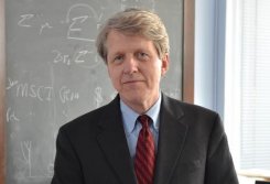 El economista estadounidense que comparte el Premio Nobel de Economía con otros dos, Robert Shiller