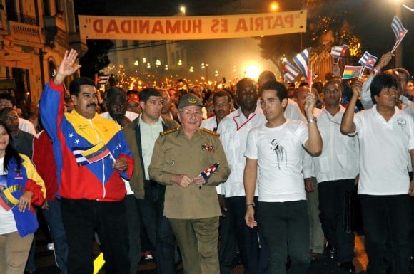Varios presidentes se unieron a la marcha de las Antorchas en La Habana en honor a José Martí