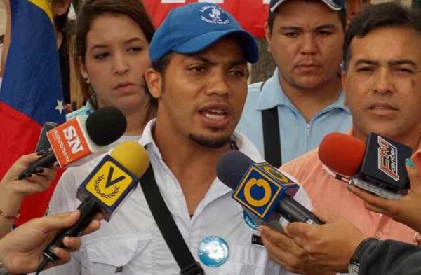 Vilcar Fernández, les dio 150 Bs. para que  generaran violencia en la entidad andina. Reseñado en la  LaIguana.TV