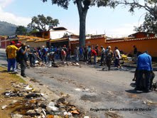 La comunidad organizada desmantela barricadas en sector La Pedregosa de Mérida