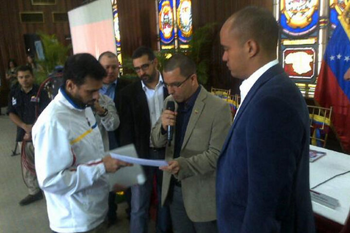 Vicepresidente Arreaza con gobernadores