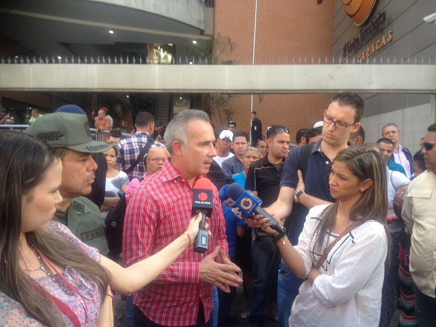 El comisionado, Freddy Bernal