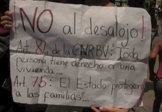 No somos invasores, somos pobladores, no al desalojo, art. 82 y al art. 75 de la CRBV