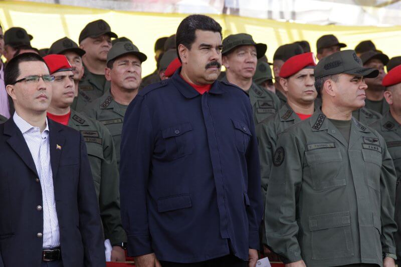 El Presidente Nicolás Maduro junto al Ministro de la Defensa Padrino López y el Vicepresidente de la República, Jorge Arreaza.