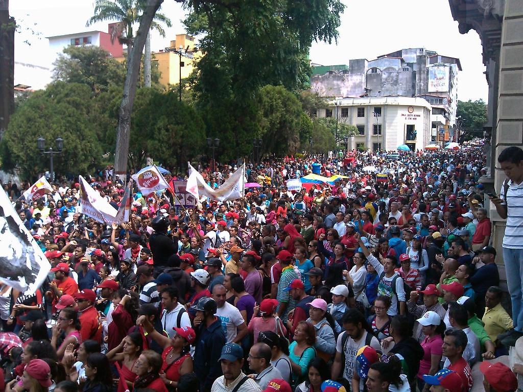 Multitudinaria concentración del pueblo chavista se manifestó en apoyo al  gobierno de Nicolás Maduro