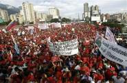 Simpatizantes del Presidente Chávez en la Marcha de la Dignidad
