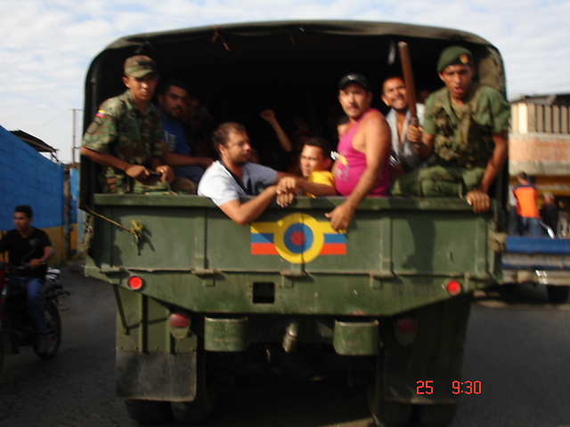 Detenidos del FNCEZ trasladados a Barinas por el ejército