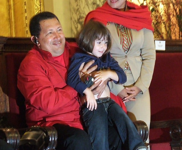 El Presidente Chávez se encontró con el pueblo de Harlem, Nueva York, para lanzar la campaña de aceite de calefacción para los pobres.