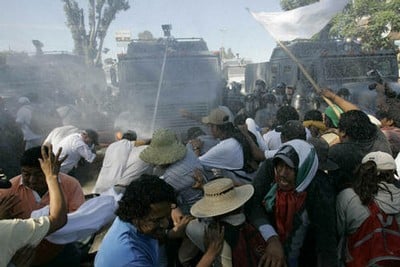 La PFP utilizó tanquetas contra los manifestantes pacíficos