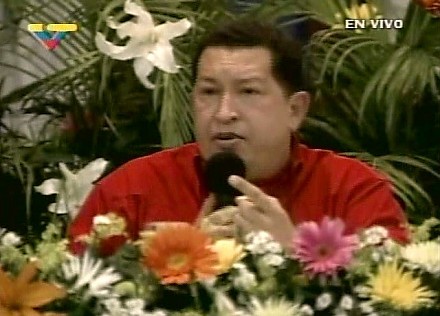 Gobierno de Colombia amenaza la integración, pero seguiremos buscando la paz, aseguró el presidente Chávez