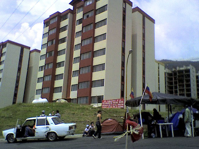 Residencias Mariscal Sucre, años de corrupción, violencia y de lucha, ante la falta de compromiso de las autoridades regionales, con su pueblo