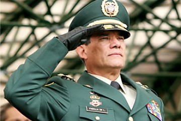 General Padilla de León, comandante de las fuerzas militares colombianas