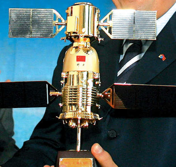 El primer satélite venezolano, fabricado en China con participación de personal de nuestro país.
