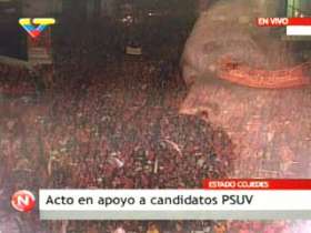 Hugo Chávez, desde una multitudinaria concentración a favor de los candidatos socialistas en el estado Cojedes.