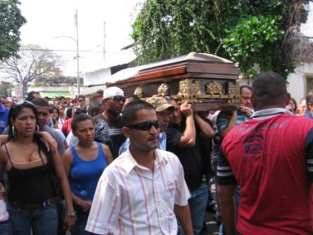 Marcha obrera para despedir a Richar Gallardo, asesinado por sicarios en Aragua