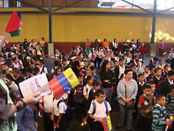 Aspecto del acto en la Escuela Bolivariana Armando Zuloaga, Caracas