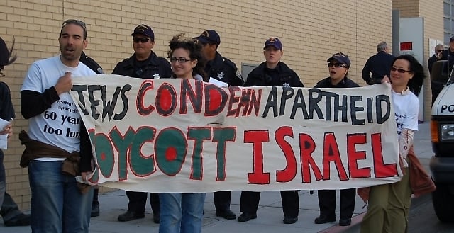 "Judíos condenan el Apartheid, boicot a Israel"