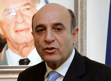 El amenazante ministro israelí, Shaul Mofaz