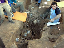 exhumación de una fosa común ...