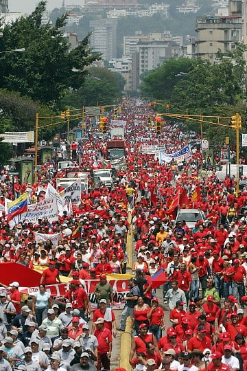 Miles de personas marcharon por la avenida Victoria de Caracas este viernes