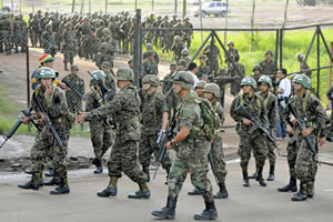 El ejército está allanando las casas en varios municipios del deparamento de Olancho
