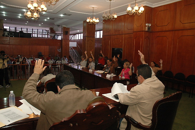 Diputados en sesión ordinaria en el Consejo Legislativo Bolivariano del Estado Carabobo