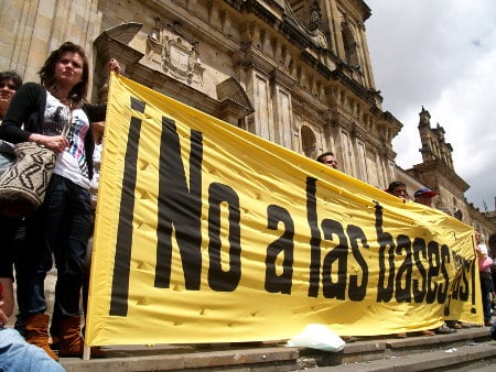 En Colombia se movilizaron contra las bases yanquis
