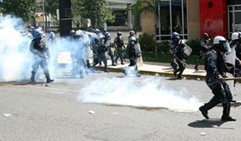 Frente de la Resistencia teme que el ejército de facto los reprima durante las elecciones.