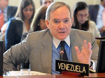 El embajador de Venezuela ante la Organización de Estados Americanos (OEA), Roy Chaderton Matos