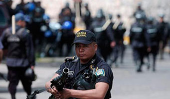 El pueblo hondureño ha sido víctima de una fuerte represión policial.