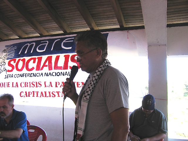 Alí Verenzuela, luchador social de El Valle-Coche y Director de la Radio Alí Primera del Valle (Comunitaria)