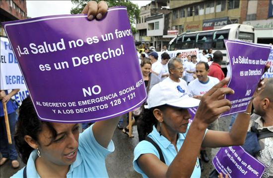 Protestas contra decretos de Uribe en 14 ciudades colombianas