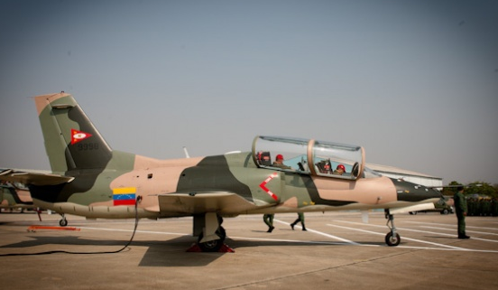 Avión K8 W de fabricación china en Barquisimeto