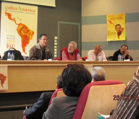El periodista durante la sesión de clausura del Coloquio Universitario “El bolivarianismo: del Libertador a Hugo Chávez”