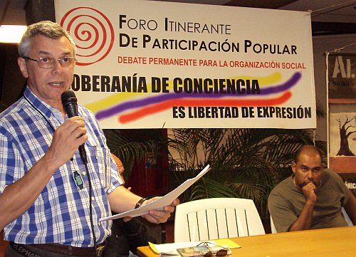 Gonzalo Gómez en el foro Las Primarias del PSUV: Un Análisis Crítico