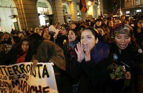 Dirigentes sindicales llaman a huelga general en Chile