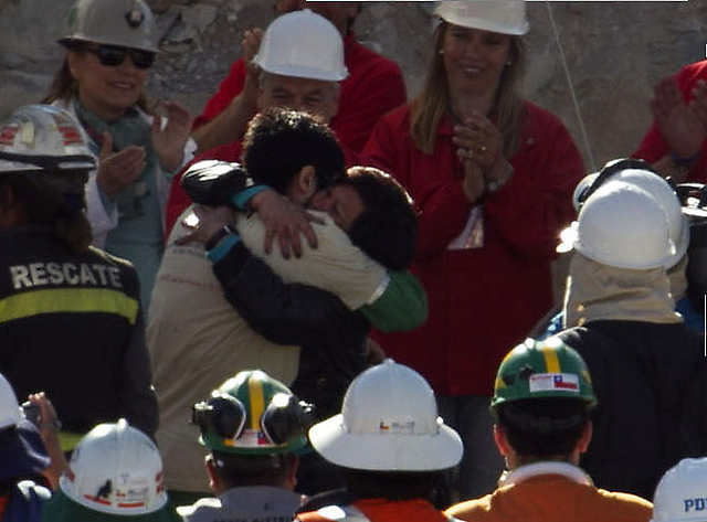Finalizó la operación de rescate de los mineros atrapados en Chile