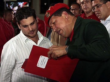 El presidente Chávez hizo el anuncio desde Turmerito